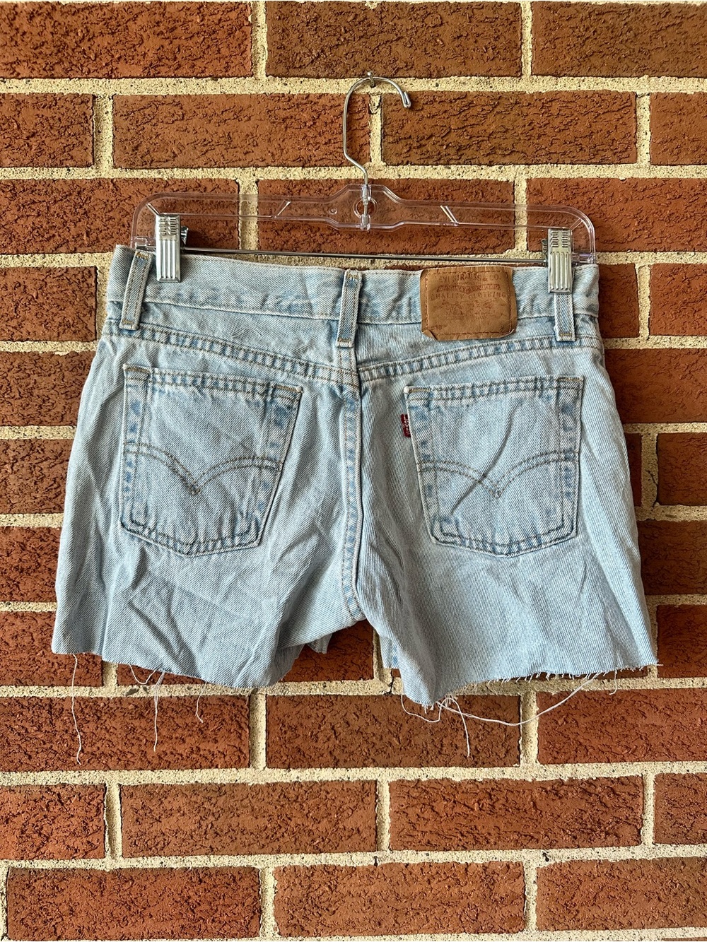 Vintage Levi’s 518 Superlow Shorts Women’s 5M Low Rise Light Wash - Picture 2 of 8